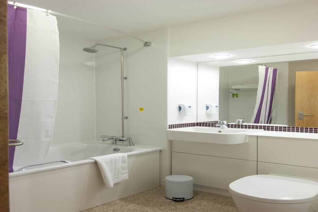 Premier Inn Exeter Central St. Davids Εξωτερικό φωτογραφία