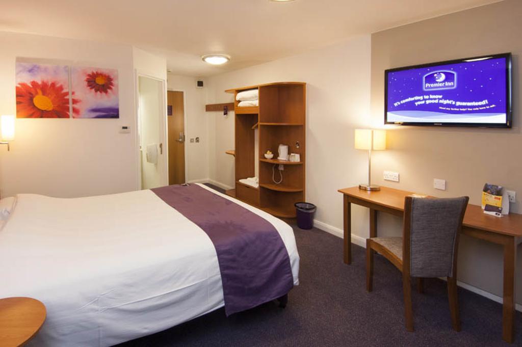 Premier Inn Exeter Central St. Davids Εξωτερικό φωτογραφία