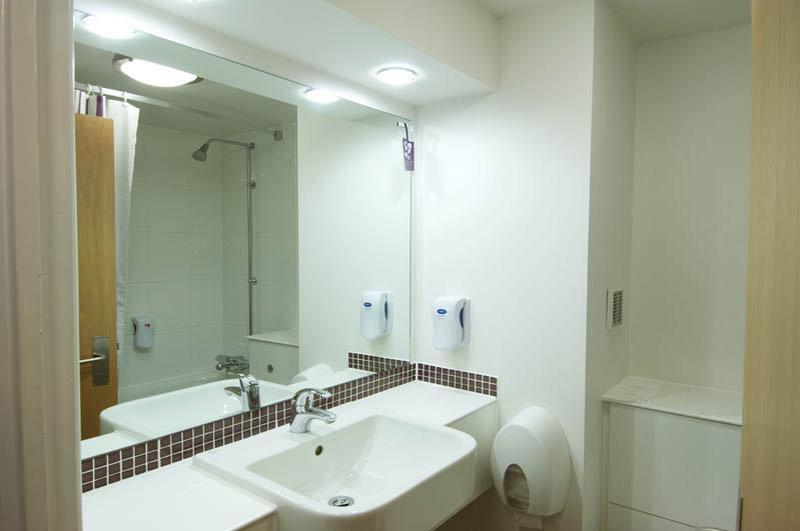 Premier Inn Exeter Central St. Davids Εξωτερικό φωτογραφία