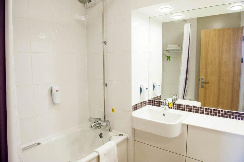 Premier Inn Exeter Central St. Davids Εξωτερικό φωτογραφία